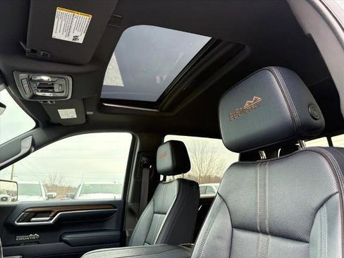 Certified 2023 Chevrolet Silverado 1500 High Country w/ High Country Premium Package image 18