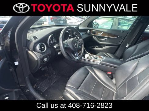 Used 2018 Mercedes-Benz GLC 300 4MATIC image 5