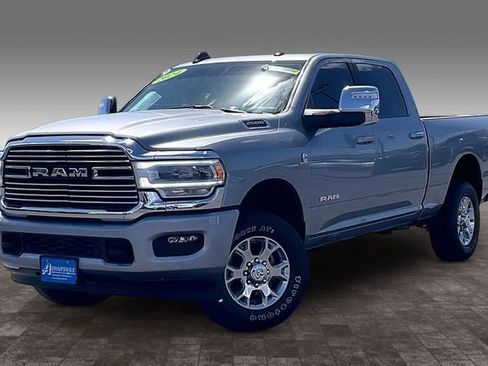Used 2024 RAM 2500 Laramie AWD/4WD image 1