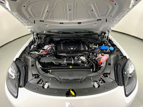 New 2025 Maserati Grecale Modena image 10