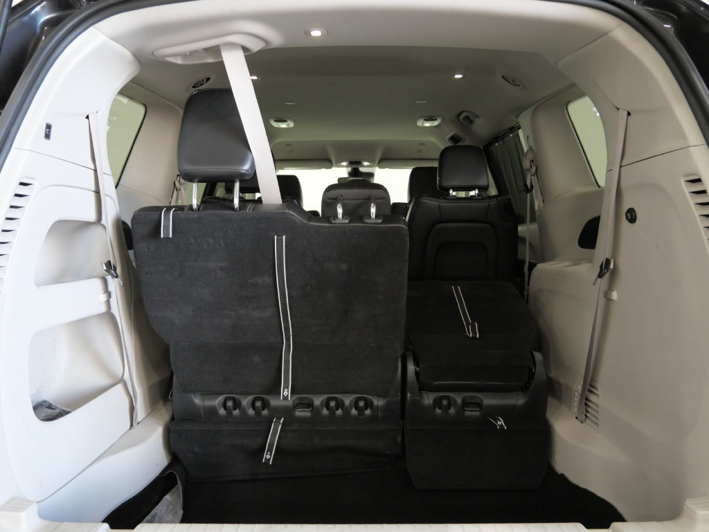 Used 2024 Chrysler Pacifica Touring-L FWD image 27