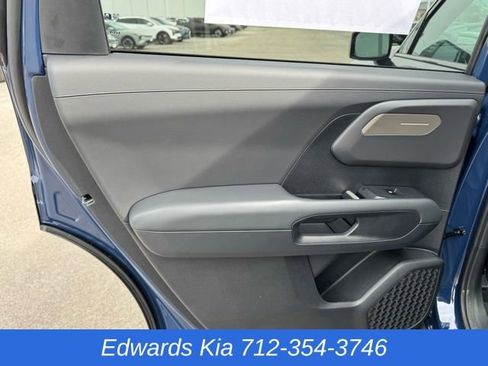 New 2027 Kia Telluride S image 13