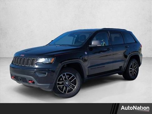 Used 2018 Jeep Grand Cherokee Trailhawk image 1