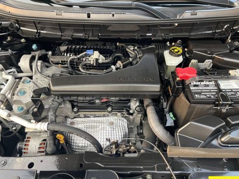 Used 2020 Nissan Rogue SV AWD/4WD image 35