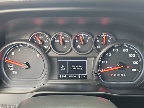 Used 2024 Chevrolet Silverado 1500 Custom image 18