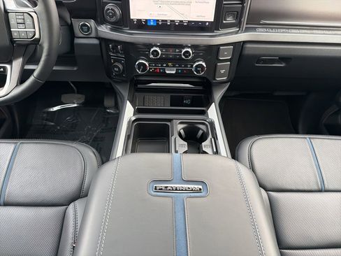 New 2026 Ford F250 Platinum image 30
