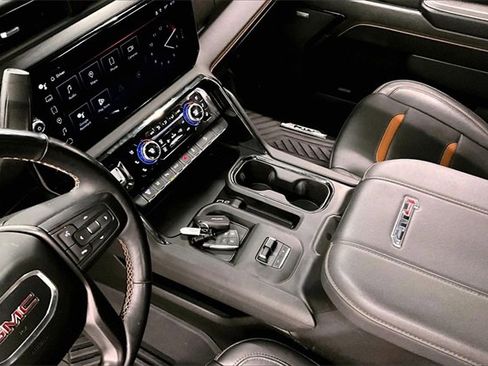 Used 2024 GMC Sierra 2500 AT4 w/ AT4 Premium Plus Package image 14