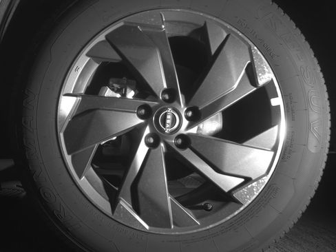 Used 2025 Nissan Rogue SV image 12