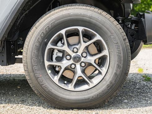 New 2025 Jeep Gladiator Sport image 19