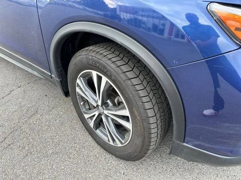 Used 2019 Nissan Rogue SV w/ Premium Package AWD/4WD image 8