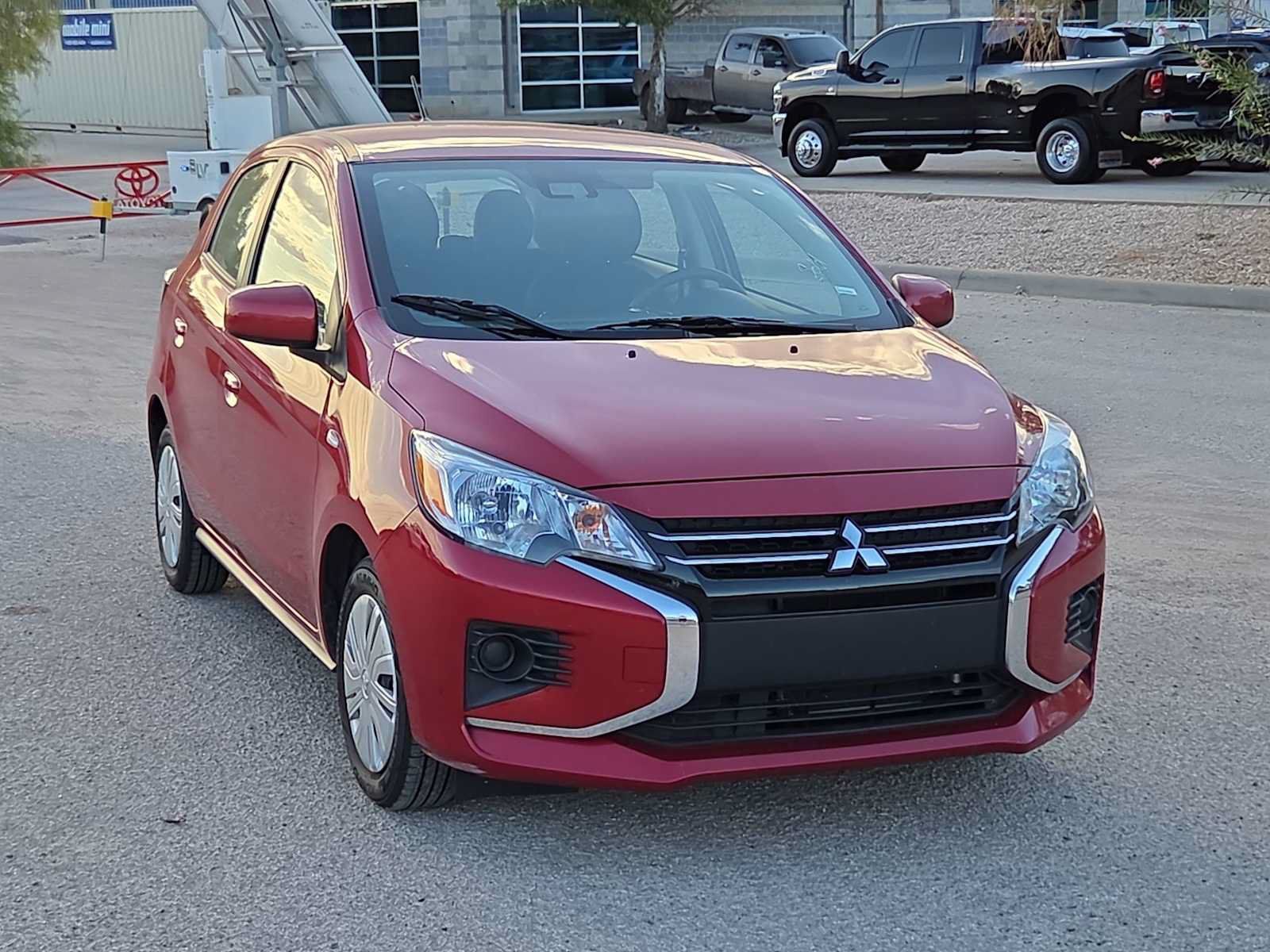 Used 2024 Mitsubishi Mirage ES FWD image 3