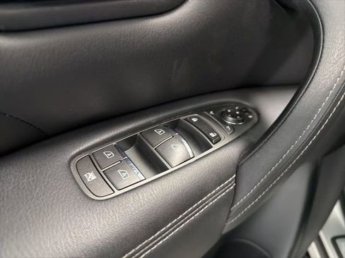 Used 2017 INFINITI QX80 4WD image 14