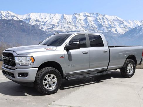 Used 2024 RAM 3500 Big Horn w/ Sport Appearance Package AWD/4WD image 2