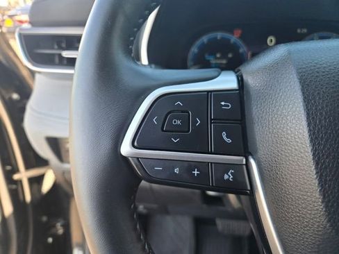 Used 2023 Toyota Highlander Platinum image 22