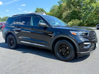 Used 2022 Ford Explorer XLT w/ Equipment Group 202A image 1