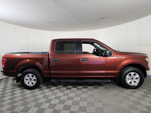 Used 2016 Ford F150 XLT AWD/4WD image 8