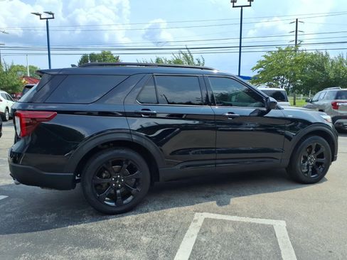 Certified 2023 Ford Explorer ST-Line w/ Class IV Trailer Tow Package AWD/4WD image 3
