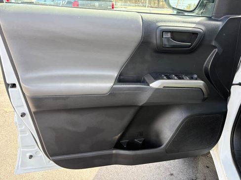 Used 2023 Toyota Tacoma SR5 w/ Technology Package image 20