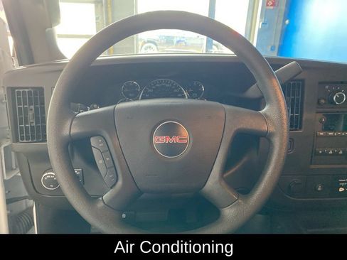 Used 2025 GMC Savana 2500 w/ Driver Convenience Package RWD image 5