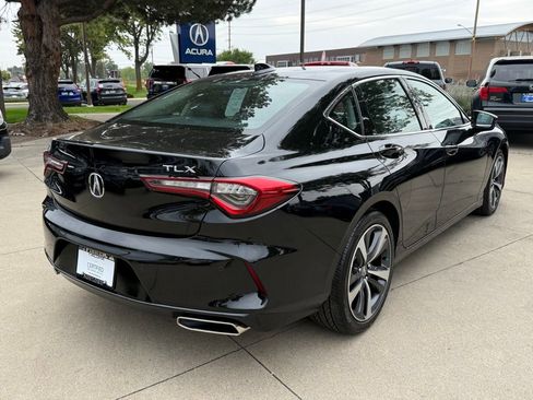 Certified 2025 Acura TLX w/ Technology Package image 6