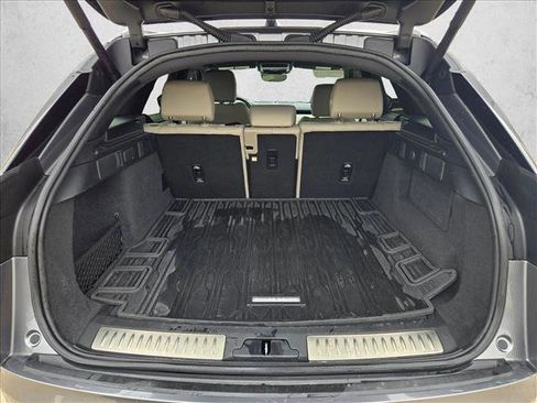 Used 2023 Land Rover Range Rover Velar R-Dynamic S image 6