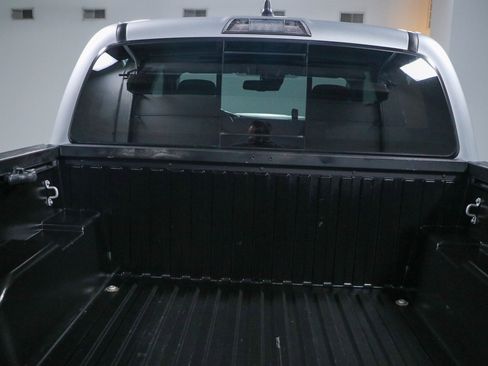 Used 2022 Toyota Tacoma TRD Sport w/ Technology Package AWD/4WD image 30