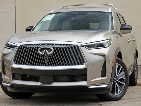 Used 2026 INFINITI QX60 Luxe w/ Cargo Package FWD image 3