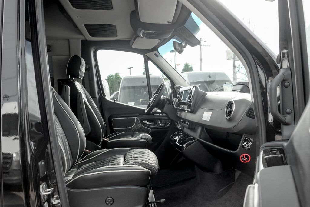 New 2025 Mercedes-Benz Sprinter 3500 image 28