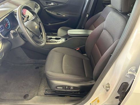 Used 2025 Chevrolet Malibu LT FWD image 15