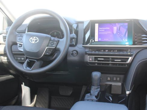 Certified 2025 Toyota Camry LE AWD/4WD image 22