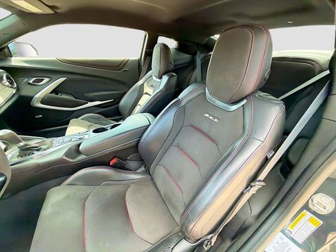 Used 2022 Chevrolet Camaro ZL1 RWD image 20