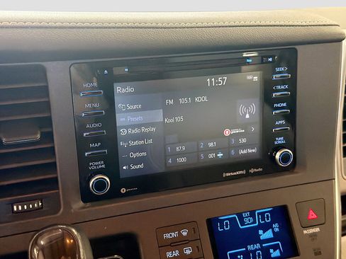 Used 2019 Toyota Sienna XLE Premium w/ Carpet Mat Package AWD/4WD image 21