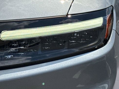 Certified 2024 Honda Prologue EX image 10