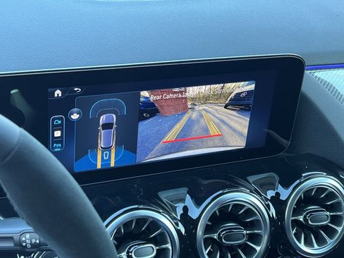 New 2026 Mercedes-Benz GLA 35 AMG 4MATIC image 17