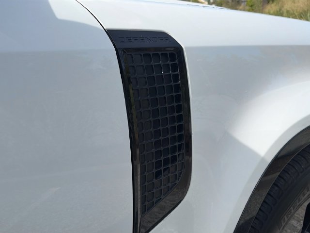Used 2023 Land Rover Defender 110 X-Dynamic SE AWD/4WD image 33