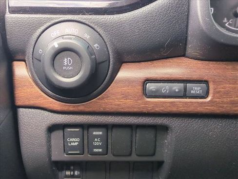 Used 2021 Nissan Titan Platinum Reserve w/ Moonroof Package image 16