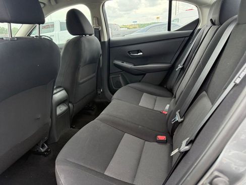 Used 2021 Nissan Sentra SV FWD image 16