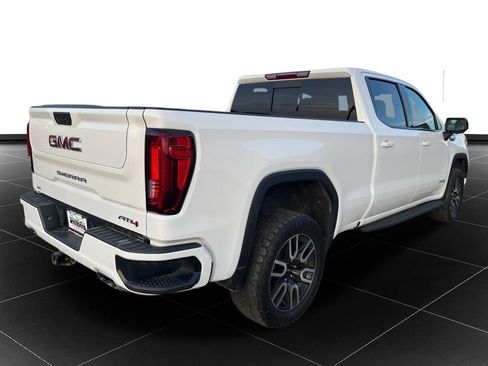 Used 2022 GMC Sierra 1500 AT4 w/ AT4 Premium Package image 5