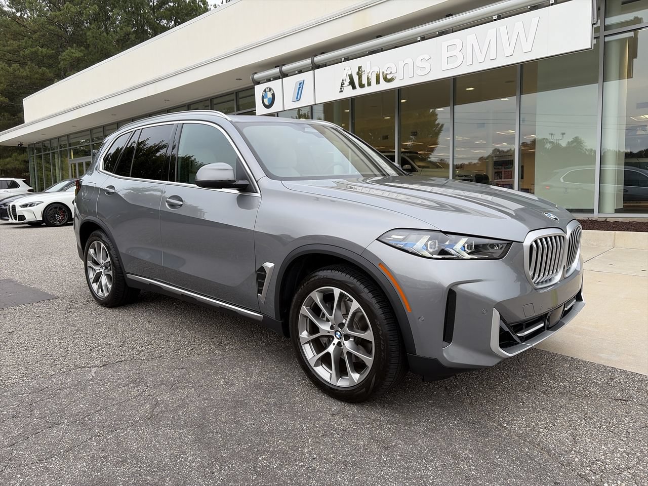 Used 2026 BMW X5 sDrive40i RWD image 2