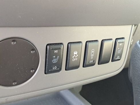 Used 2020 Nissan Frontier SV image 23