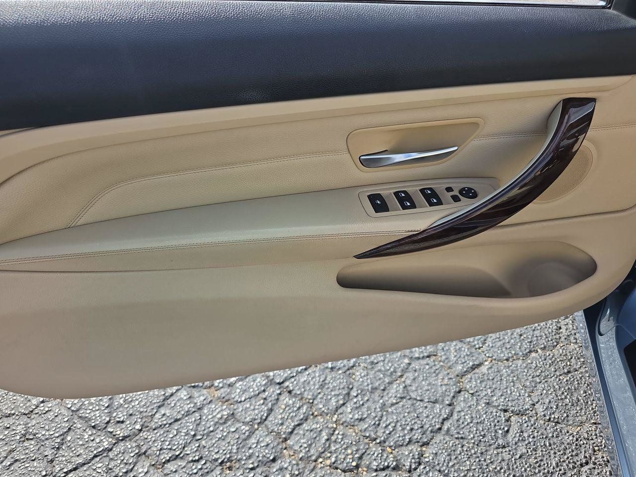 Used 2014 BMW 428i xDrive Convertible AWD/4WD image 5