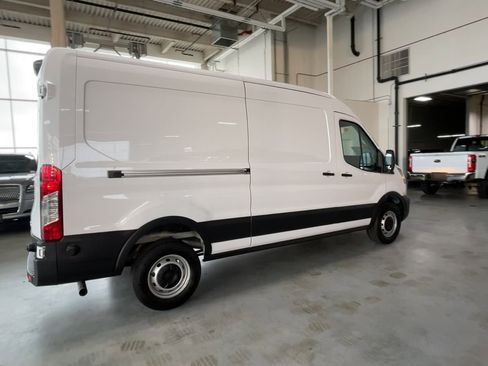 New 2024 Ford Transit 250 148 Medium Roof RWD image 11
