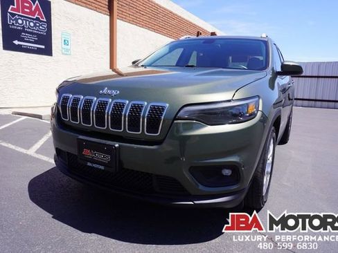 Used 2019 Jeep Cherokee Latitude w/ Popular Appearance Group FWD image 28