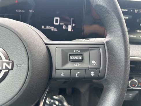 New 2025 Nissan Kicks SV w/ SV Premium Package image 15