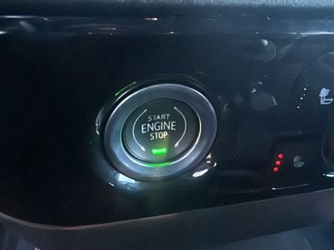 Used 2023 Chevrolet Silverado 1500 LT image 23