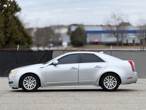 Used 2010 Cadillac CTS Luxury image 8