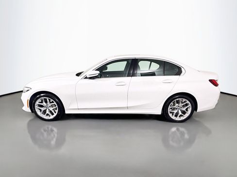 Used 2025 BMW 330i Sedan w/ M Sport Package image 6