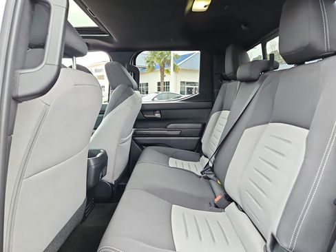 Used 2025 Toyota Tacoma TRD Off-Road image 30