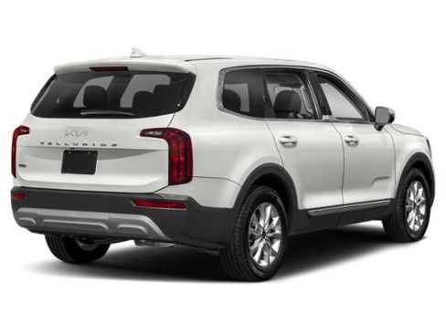 Used 2022 Kia Telluride LX FWD image 5