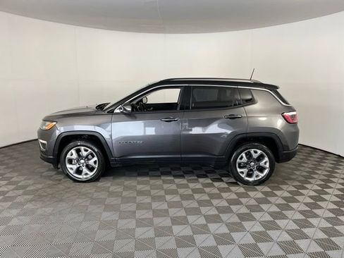 Used 2018 Jeep Compass Limited w/ Navigation Group AWD/4WD image 4